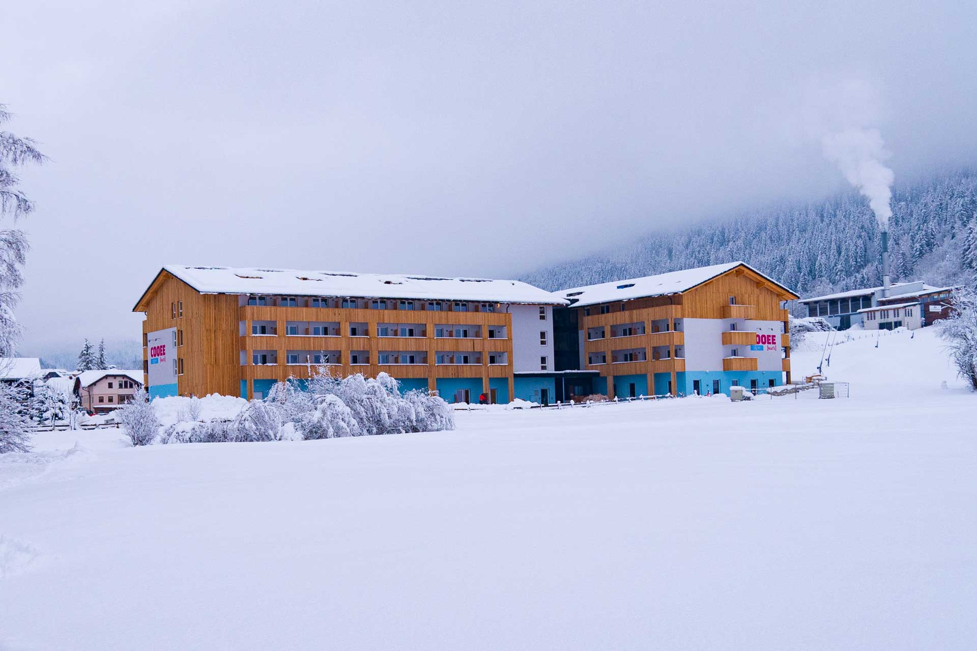 Das COOEE alpin Hotel Bad Kleinkirchheim von außen.
